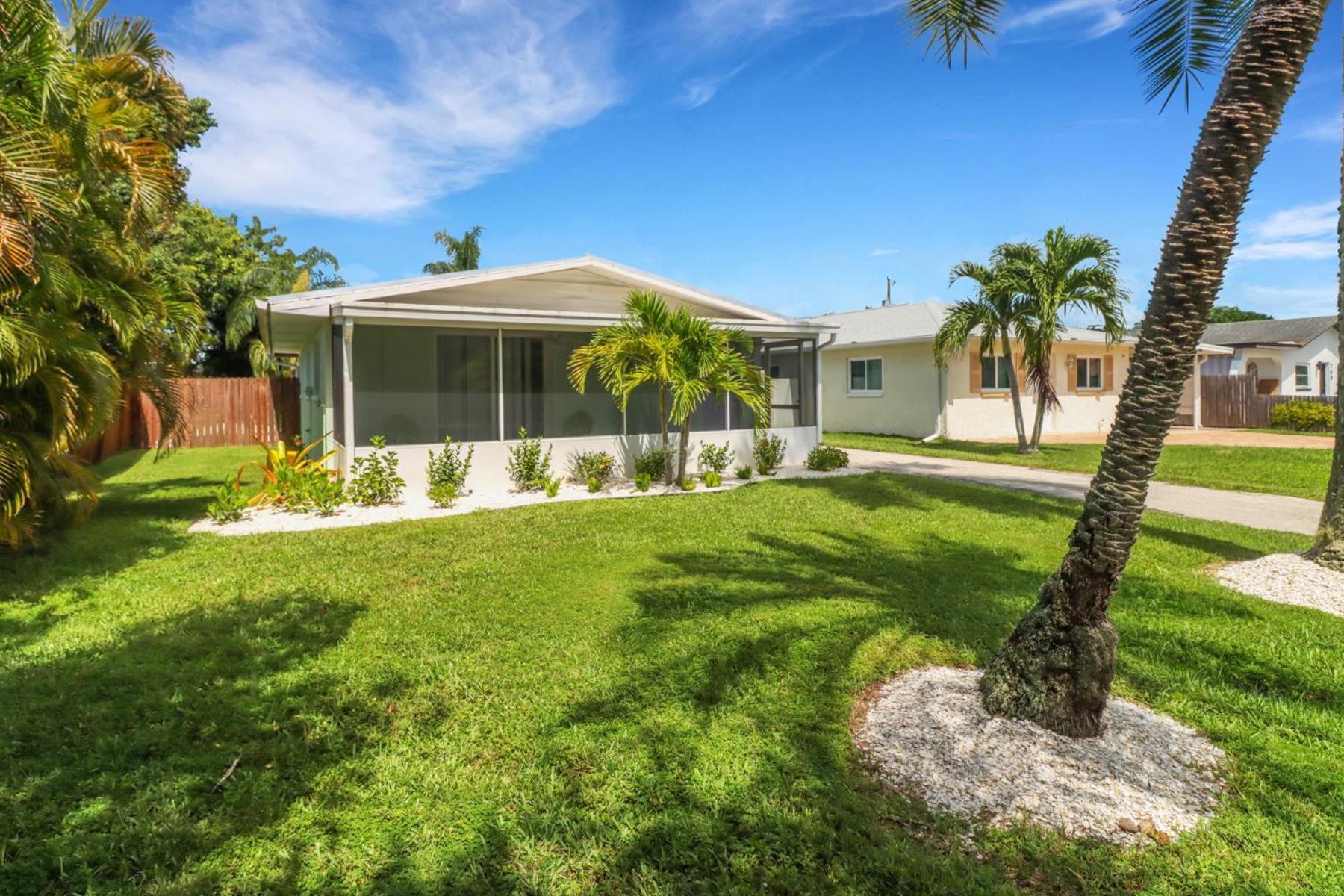 North Naples Little Beach House W/ Pool&Spa - 5 Minutes To Vanderbilt Beach מראה חיצוני תמונה