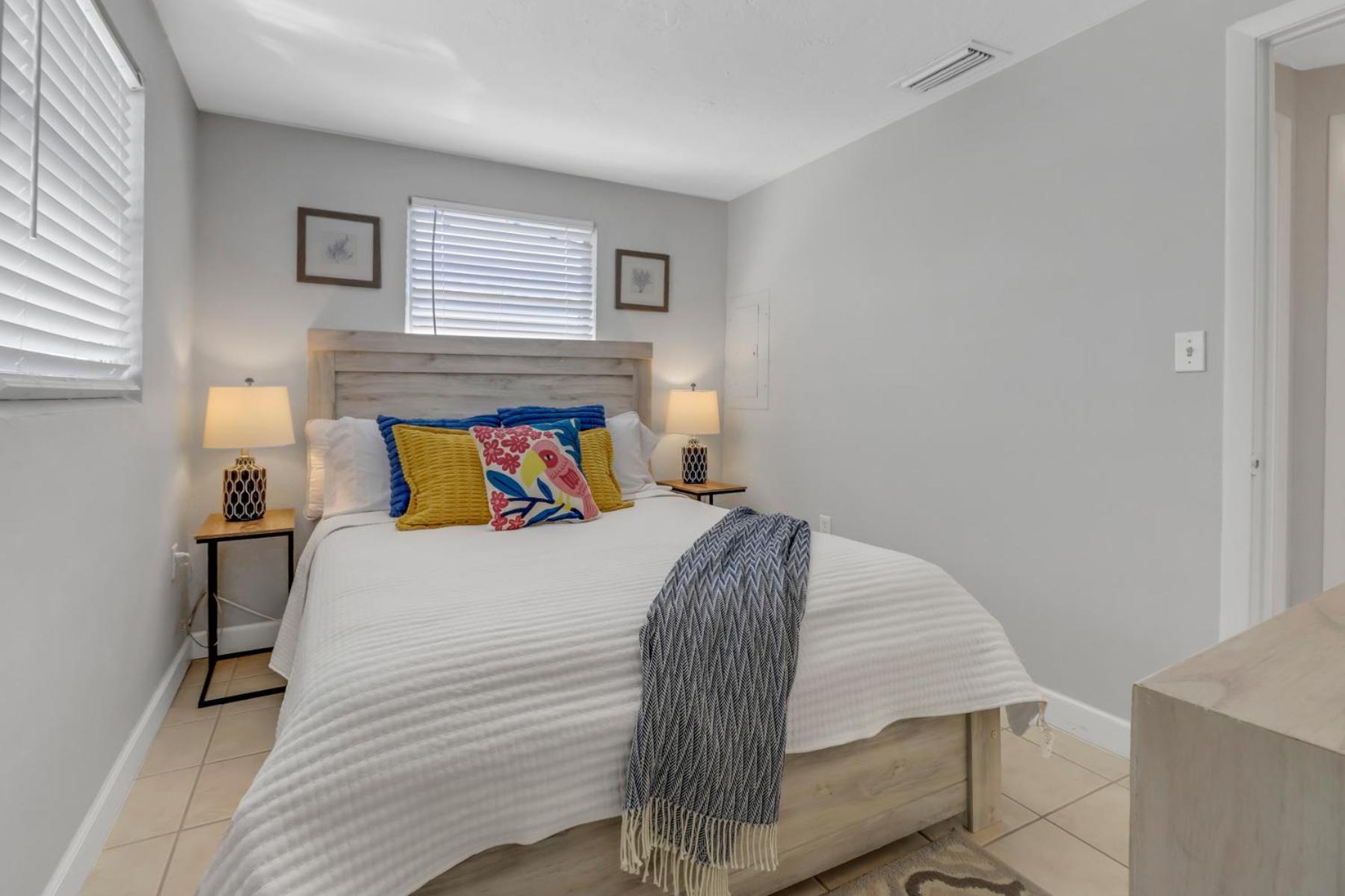North Naples Little Beach House W/ Pool&Spa - 5 Minutes To Vanderbilt Beach מראה חיצוני תמונה